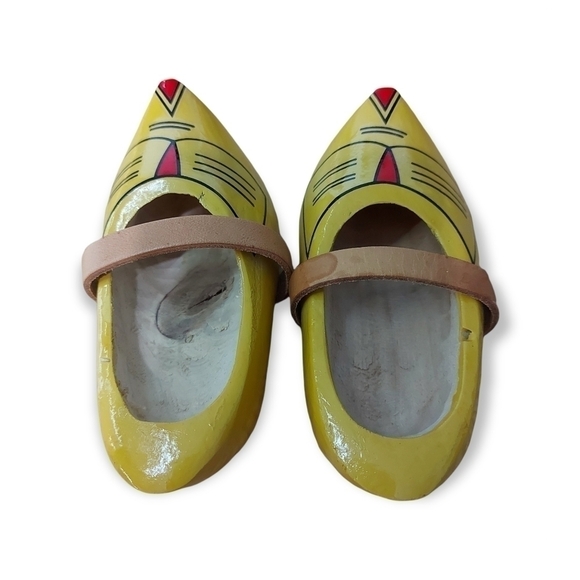 Vintage Handcrafted Children's Toddler Wooden Clogs - Picture 4 of 7